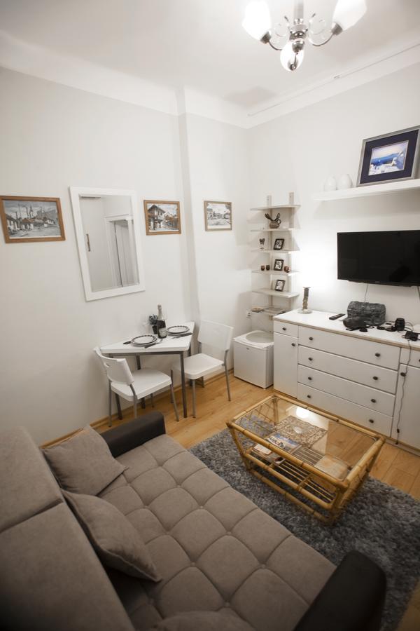 Apartment Charlie Perfect Price Белград Екстериор снимка